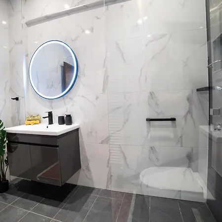 Urban Maison Premioum Apartment *