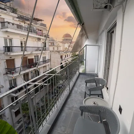 Urban Maison Premioum Larissa